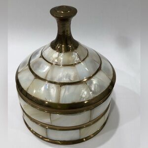 Vintage Brass Trinket Box-Mother of Pearl Inlay Decor Jewelry Vanity Round w Lid